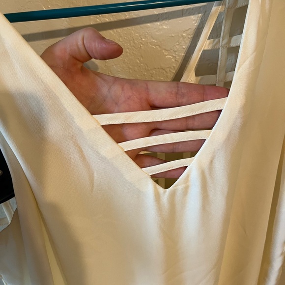 Double line off white mini dress. - Picture 3 of 13